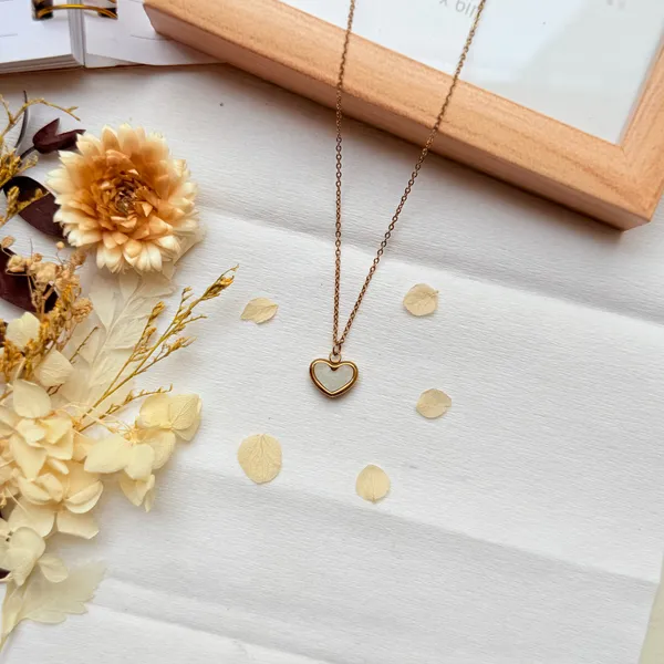 Gold_Heart_Marble_Anti_Tarnish_Locket